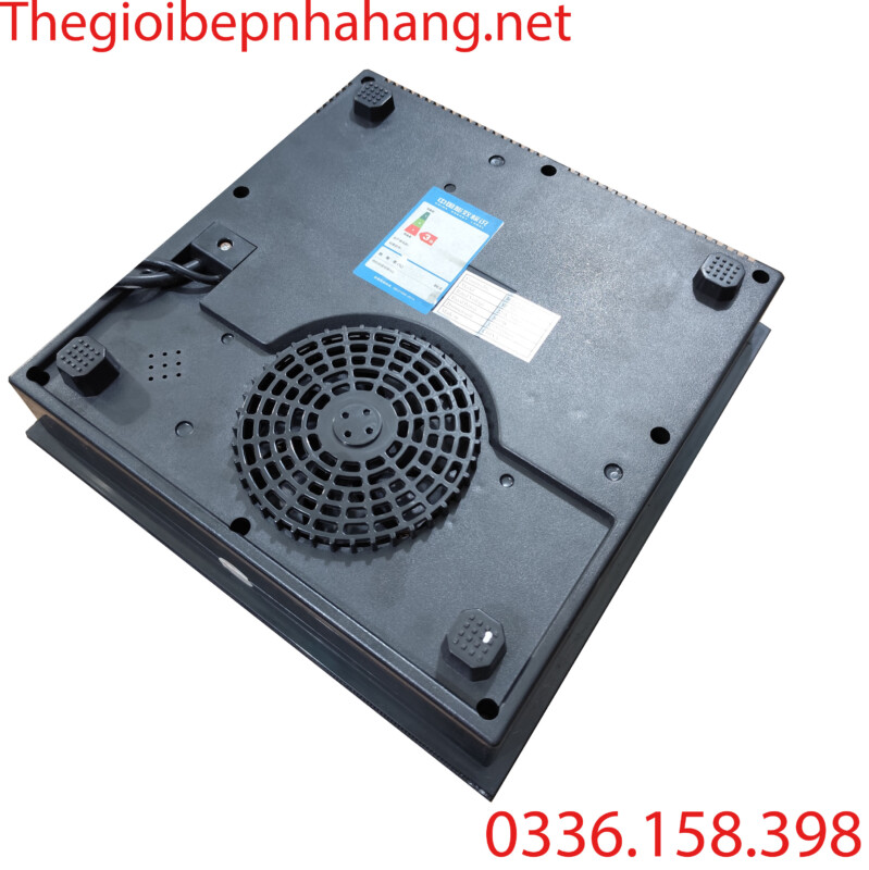 Mặt đáy của bếp từ vuông SP300