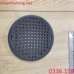 Mặt sau vỉ gang chống dính dạng lưới