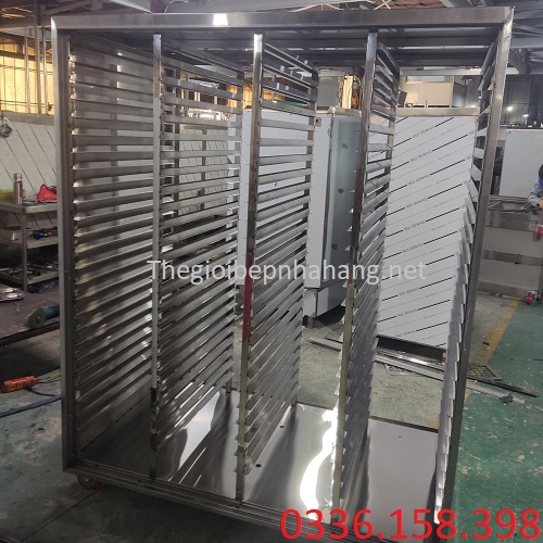 Xe đẩy khay , bảo quản khay cơm