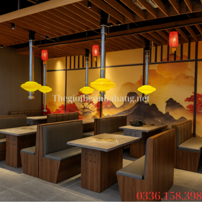 Nhà hàng sử dụng chao đèn trang trí màu vàng